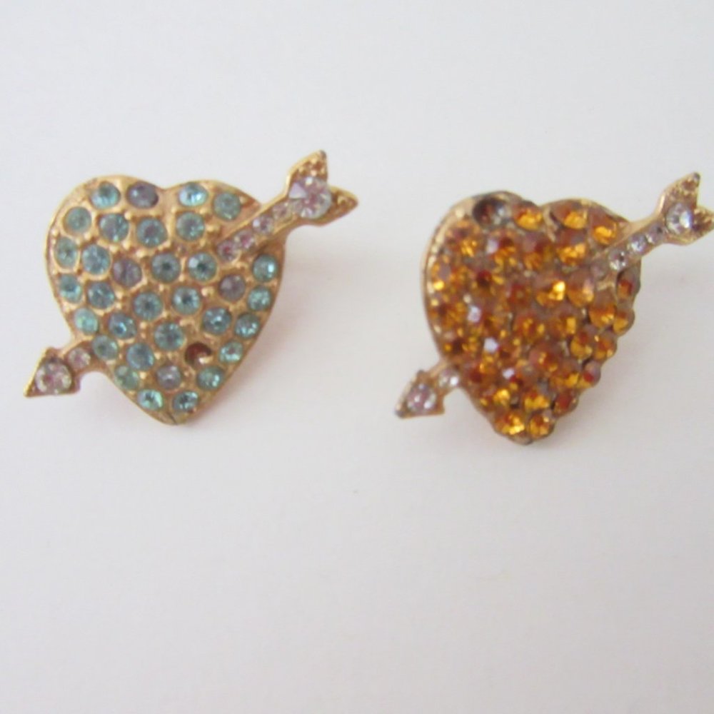 Pair of vintage gold blue heart and arrow pins